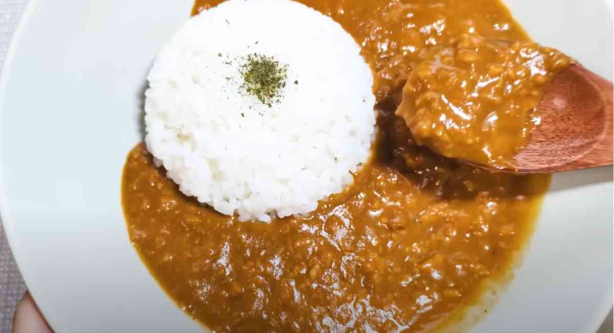 業務スーパーの「スパイシーキーマカレー」