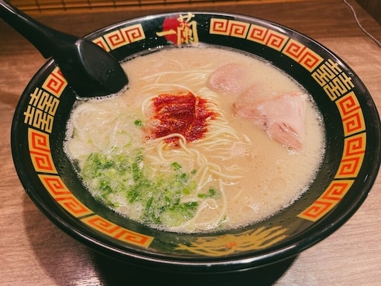 一蘭でラーメンを食べ終わったらどうする？食事後のルールと注文方法ガイド