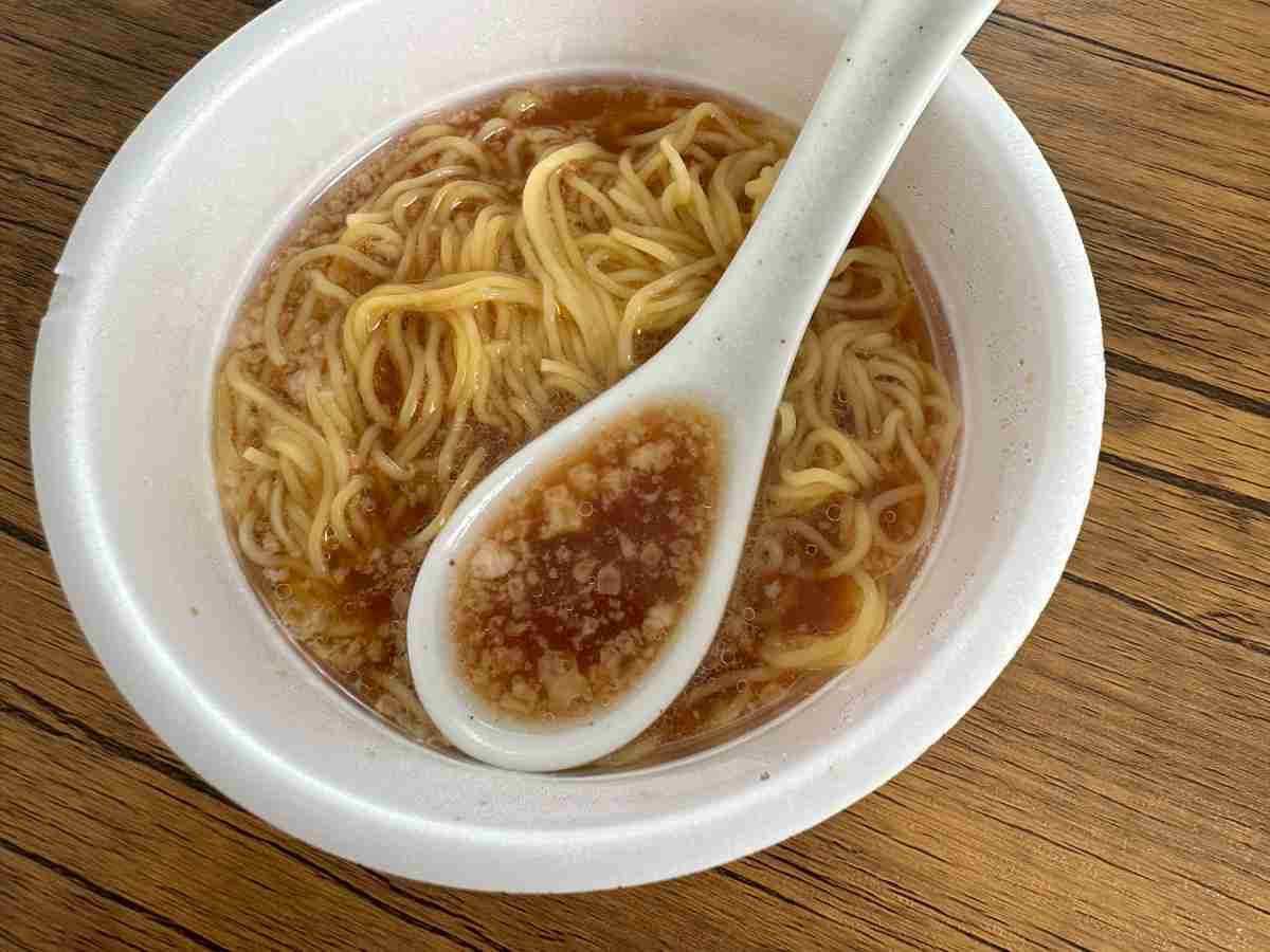 ローソン スープ激うま！京都背脂醤油ラーメン