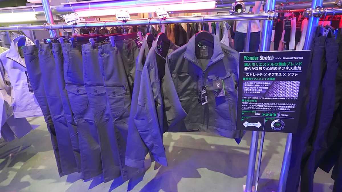 ワークマン「ワンダーストレッチカーゴパンツ」はセットアップ使いもおすすめ