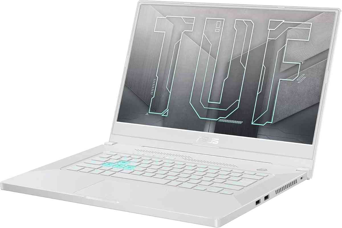 ASUSの白いゲーミングPCノート