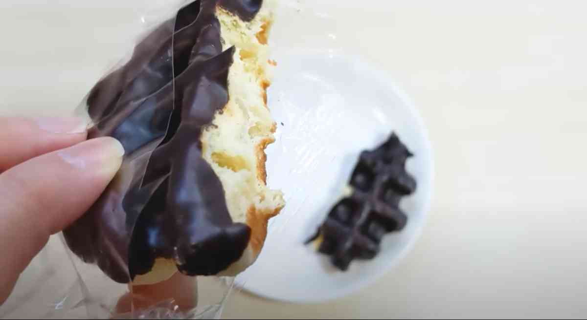 業務スーパーの「ベルギーワッフル チョコレート」