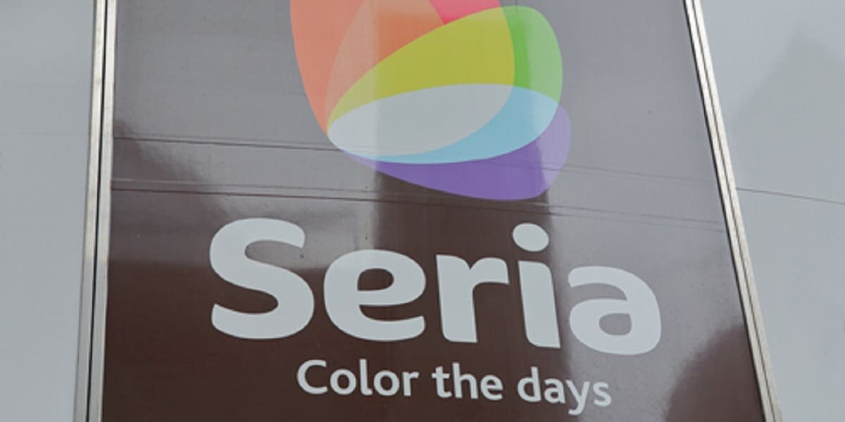 セリア「トラベルハンガー洗濯バサミ付き」は小物も干せて超便利！コンパクトに収納できてかさばらない！