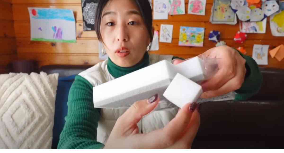 ダイソーの「メラミンスポンジ(2層、ミニキューブ、30個)」