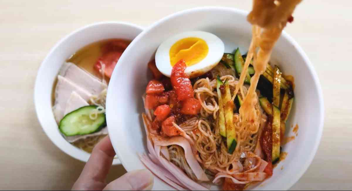 業務スーパーの「ふるる冷麺(ビビン麺)」