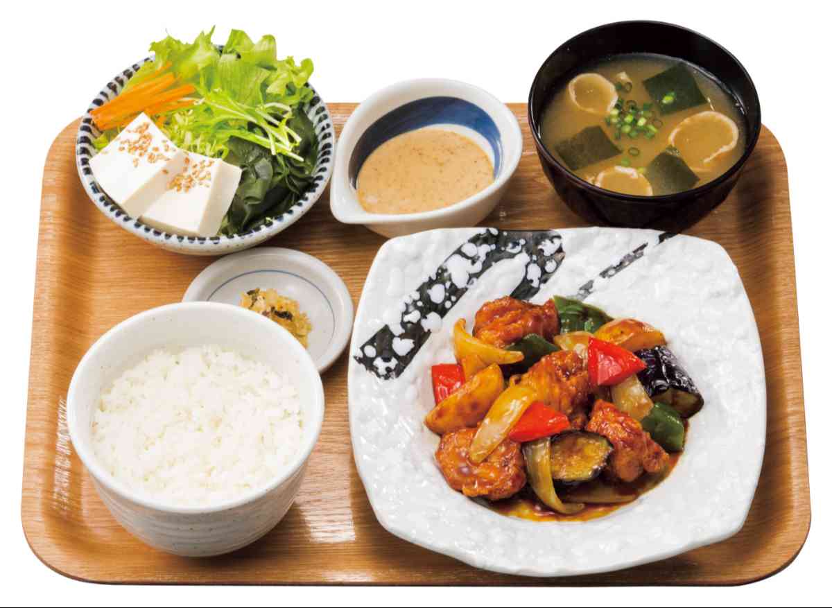 1位 若鶏と野菜の黒酢あん定食