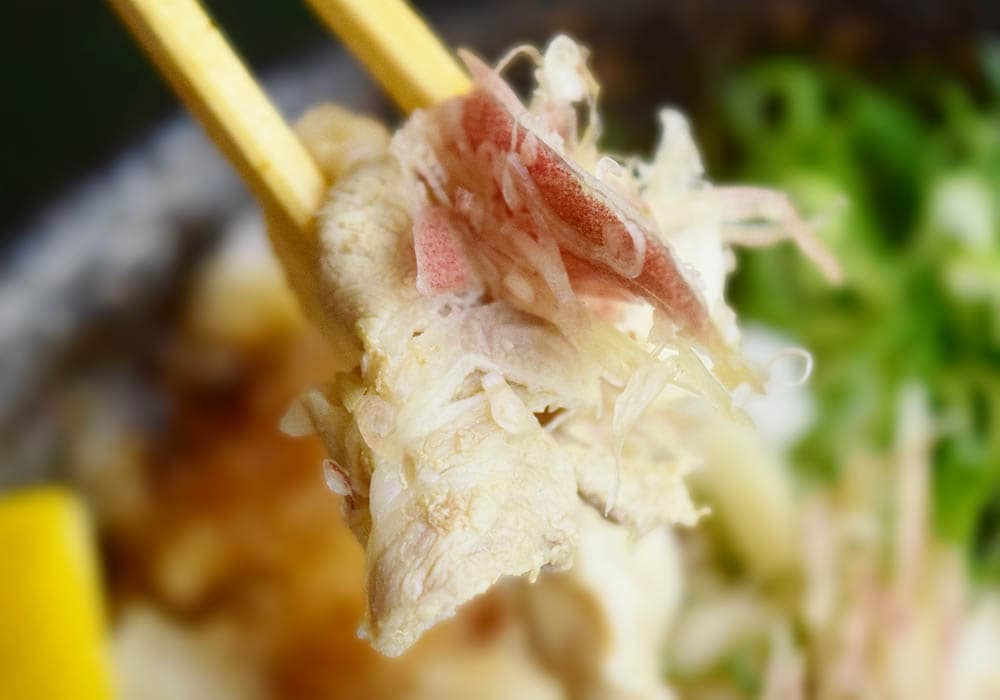 千切りのみょうがは良い意味でクセがあまりなくて、ほどよく苦みがある程度