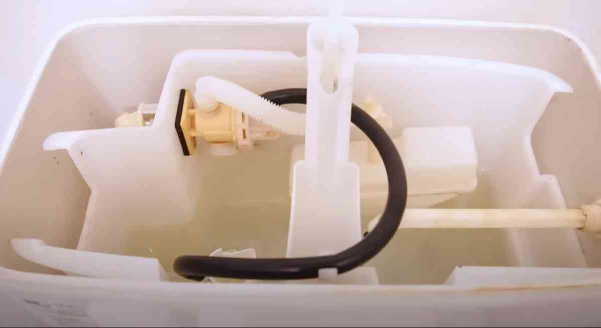 トイレタンク