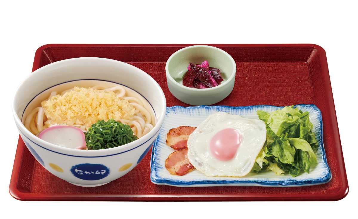 はいからうどん（並）＆ベーコンエッグ  価格：450円（税込）