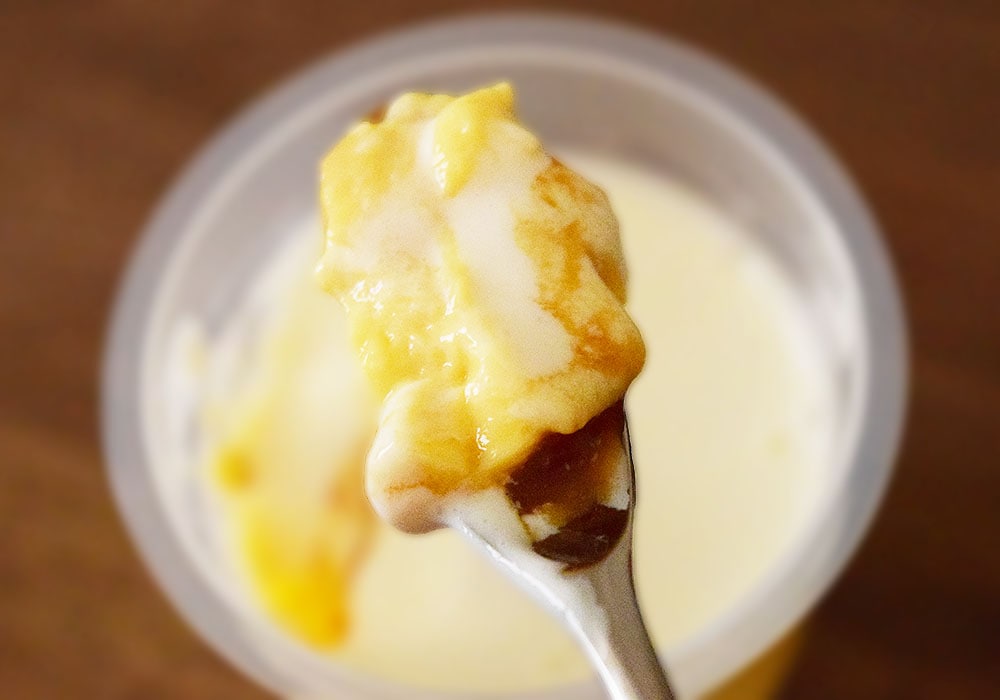 「バウムプリン」のプリン部分は卵の自然な甘みを感じて、とろっとした食感。