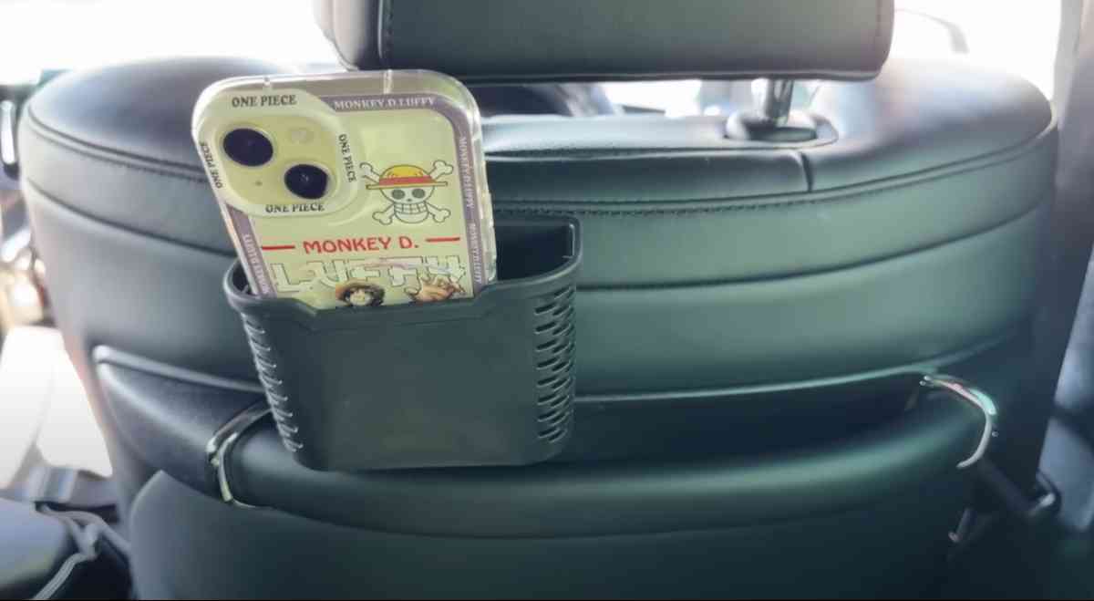 セリアの「ヘッドレス用ポケット」