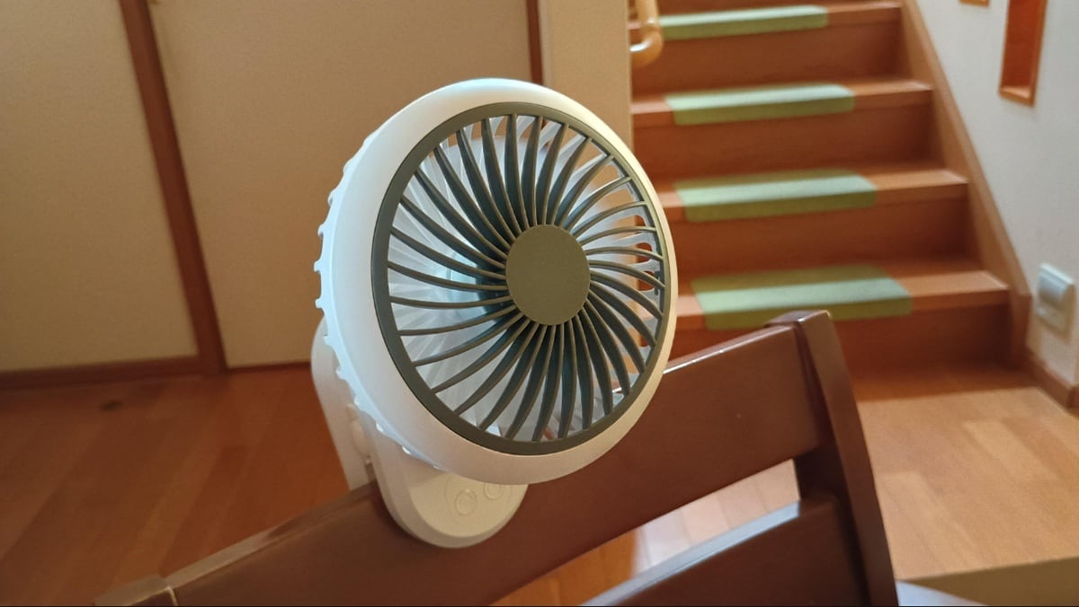 fixashの「クリップ式卓上扇風機」