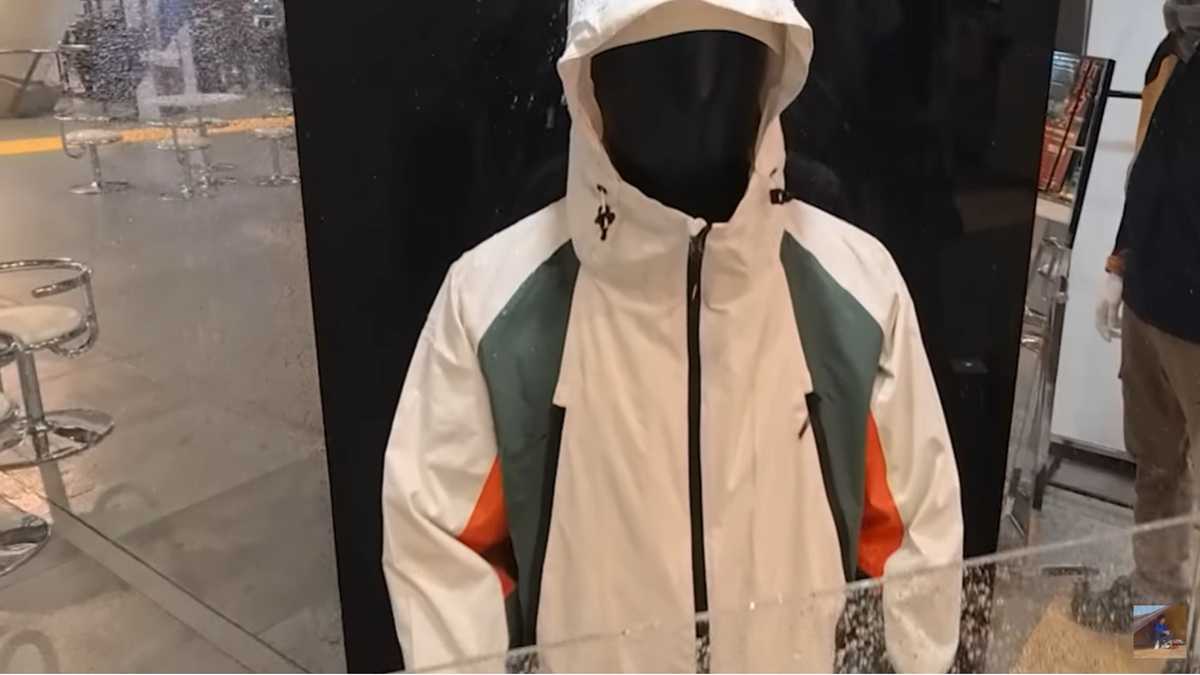 ワークマン「イナレムサーキュレーターレインジャケット」の魅力は”空気拡散性”!