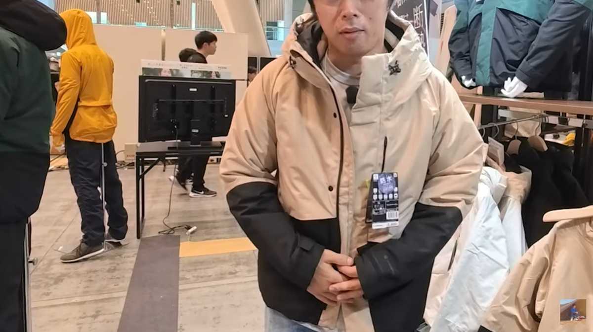 ワークマン「エックスシェルター(R)断熱α防水防寒ジャケット」は人気の価格帯!売り切れ必至!