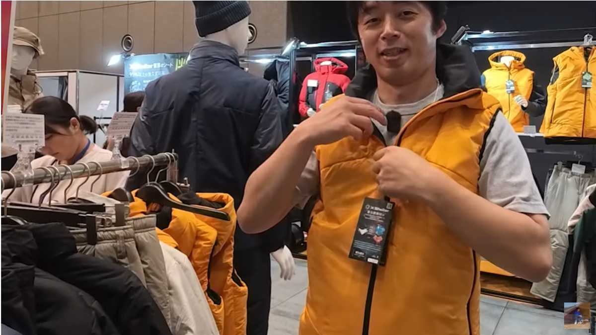 ワークマン「エックスシェルター(R)断熱αウォームベスト」は使いやすいデザイン