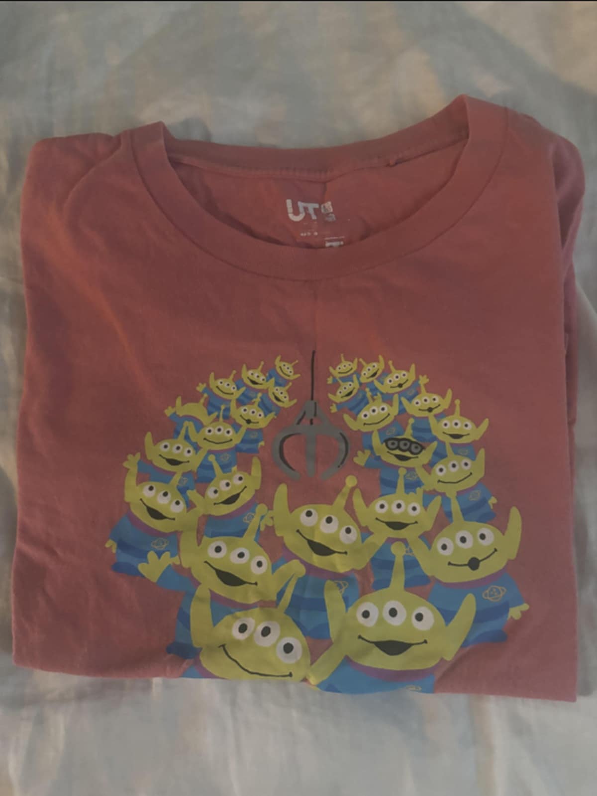 ユニクロの「UT トイストーリー エイリアン」