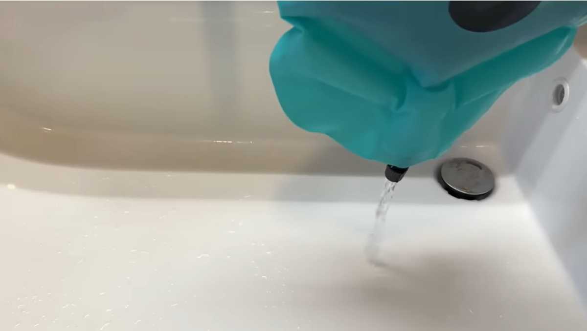 ダイソー「ウォッシュバッグ」はバルブ付き