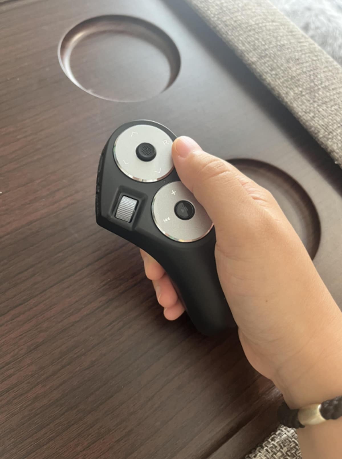 サンワダイレクトの「空中マウス」