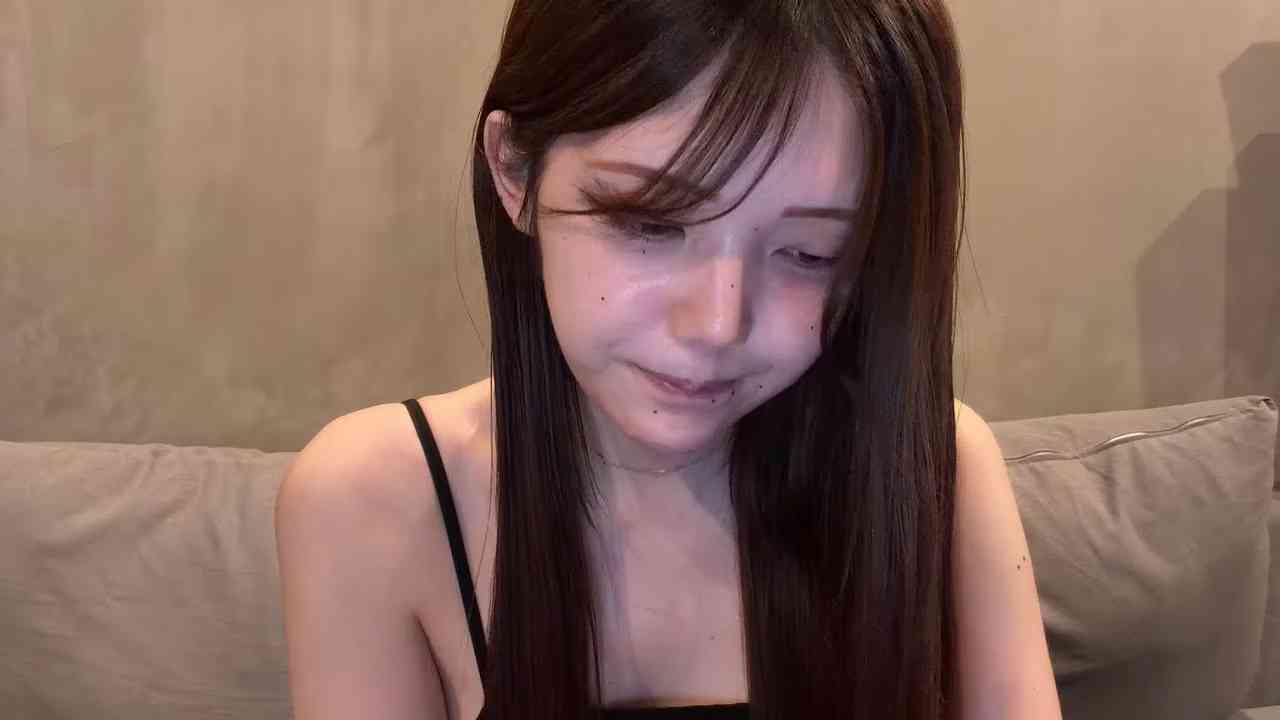 青木歌音、違法性を指摘され動画削除 「知らなかったでは済まされない世界」