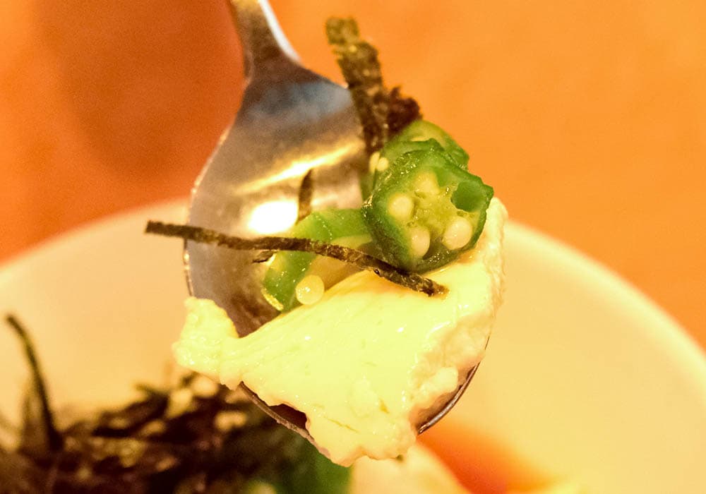 ポン酢の酸味がよいアクセントになっています。