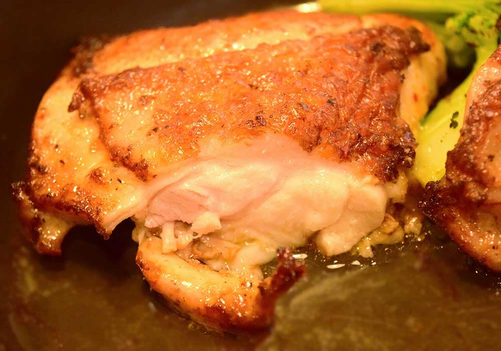 唐辛子のピリッとした辛さがアクセントとなり、スパイスの風味もよくきいています。