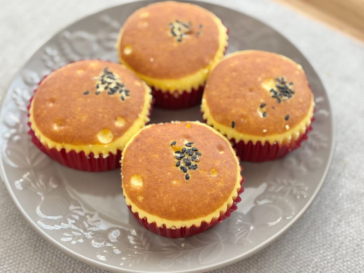 独り占めしたくなるおいしさ! 「スイートポテト蒸しケーキ4個入」