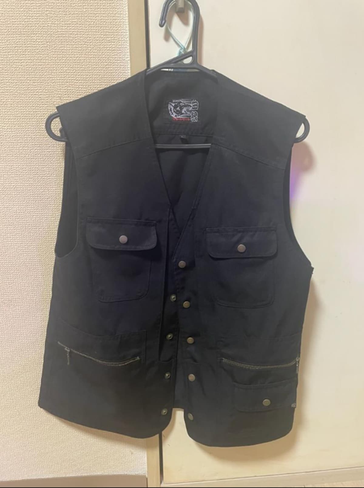 ワークマンの「白狼 加工糸(はくろう かこうし)ベスト」