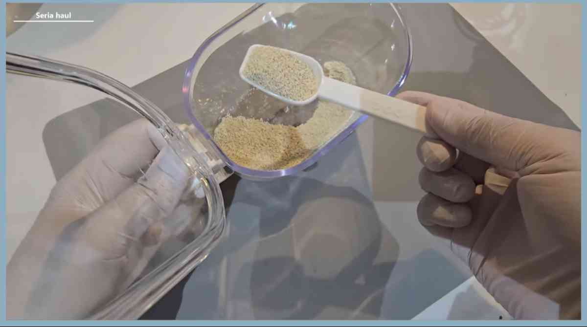 セリアの「スマートポット360（スプーン付）」