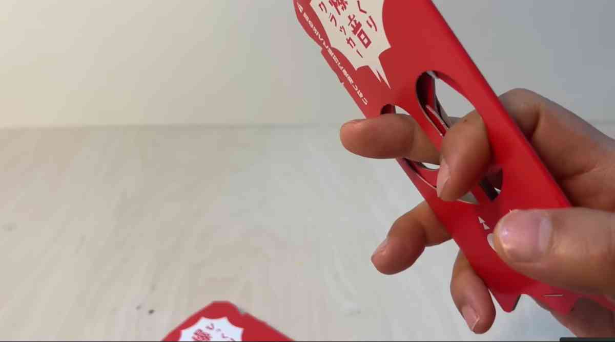 カインズの「びっくり爆音クラッカー」