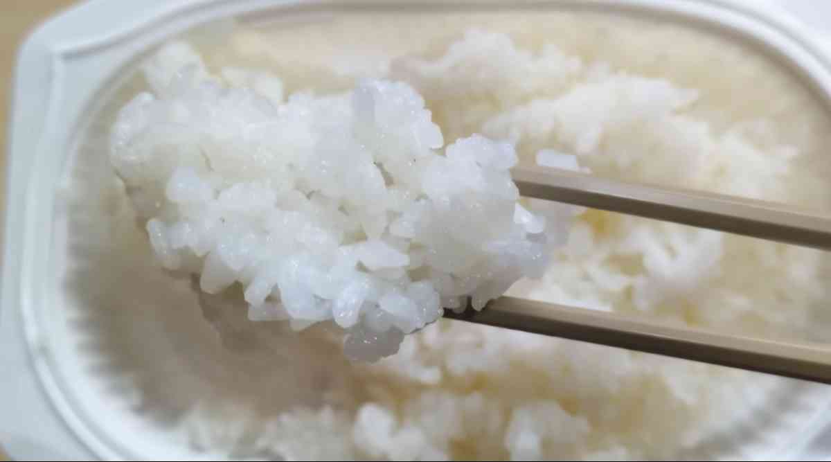 業務スーパーの「国産こしひかり5食」