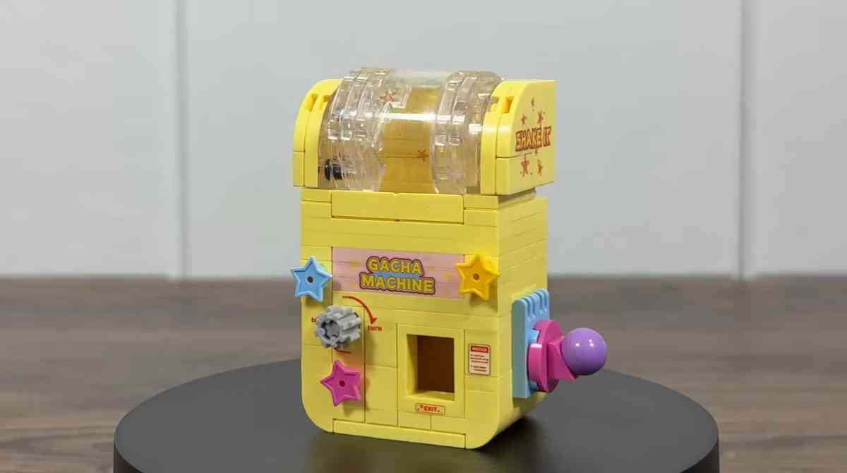 ダイソー新商品の「ゲーム機ブロック」