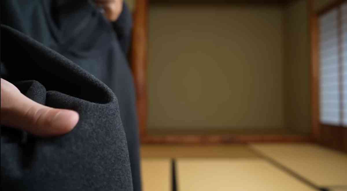 ユニクロの「ブラッシュドスウェットハーフジップシャツ」