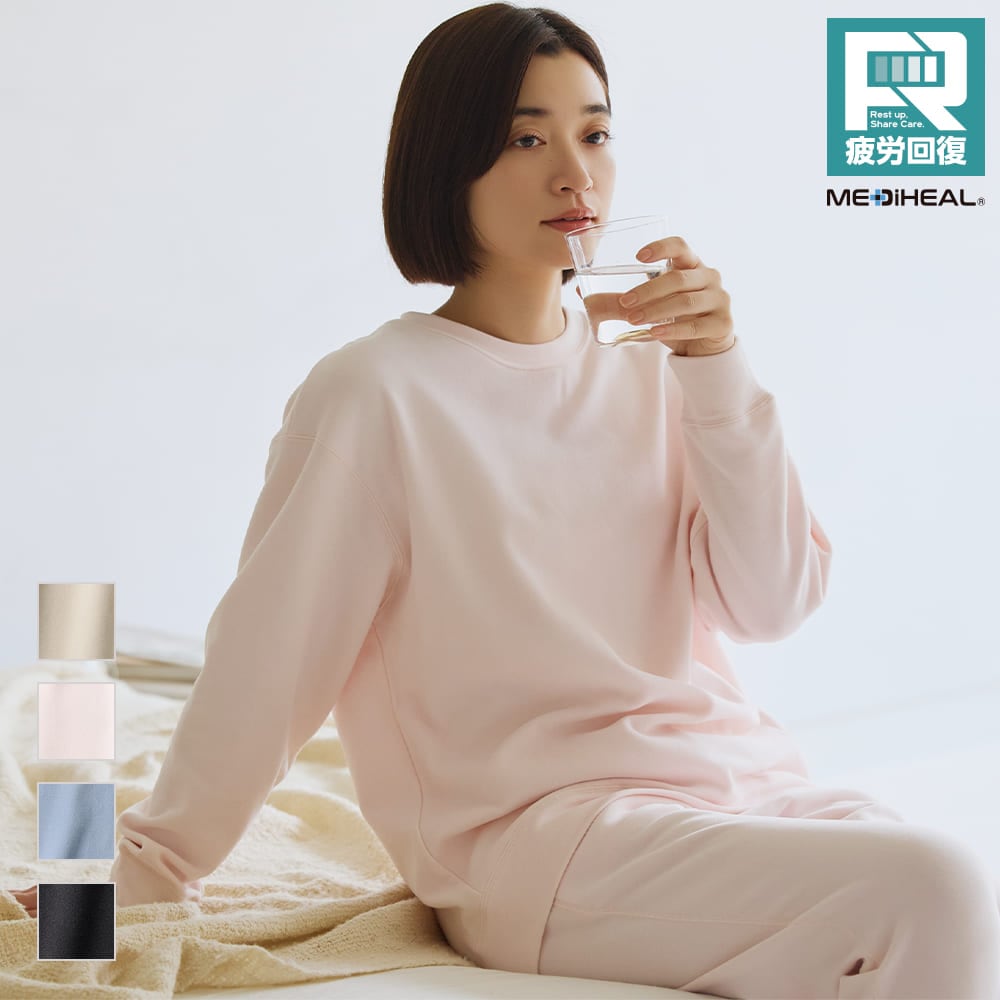 ワークマン「レディースメディヒール(R)ウォームトレーナー」