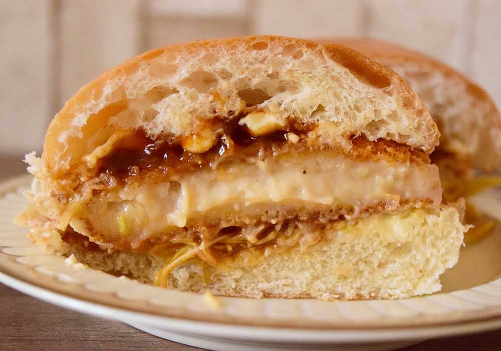 ロッテリアの「デミグラ えびグラタンバーガー」