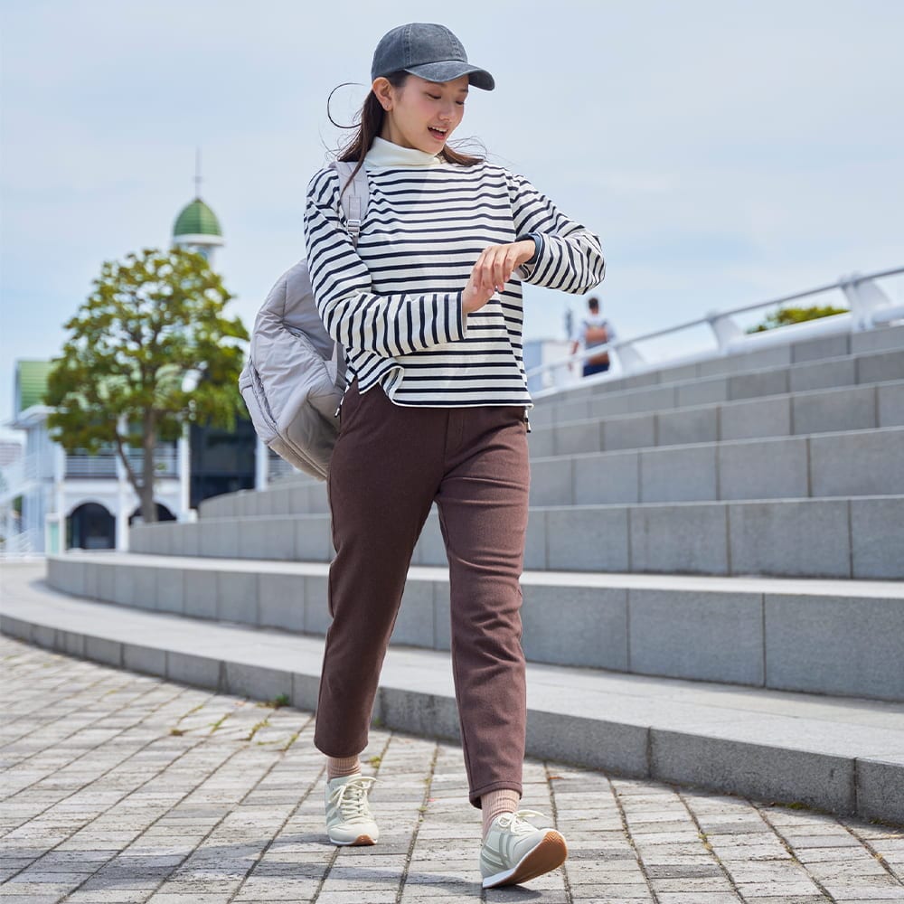 3位：ワークマン「レディースウィモーションシェイプ ストレッチパンツ」