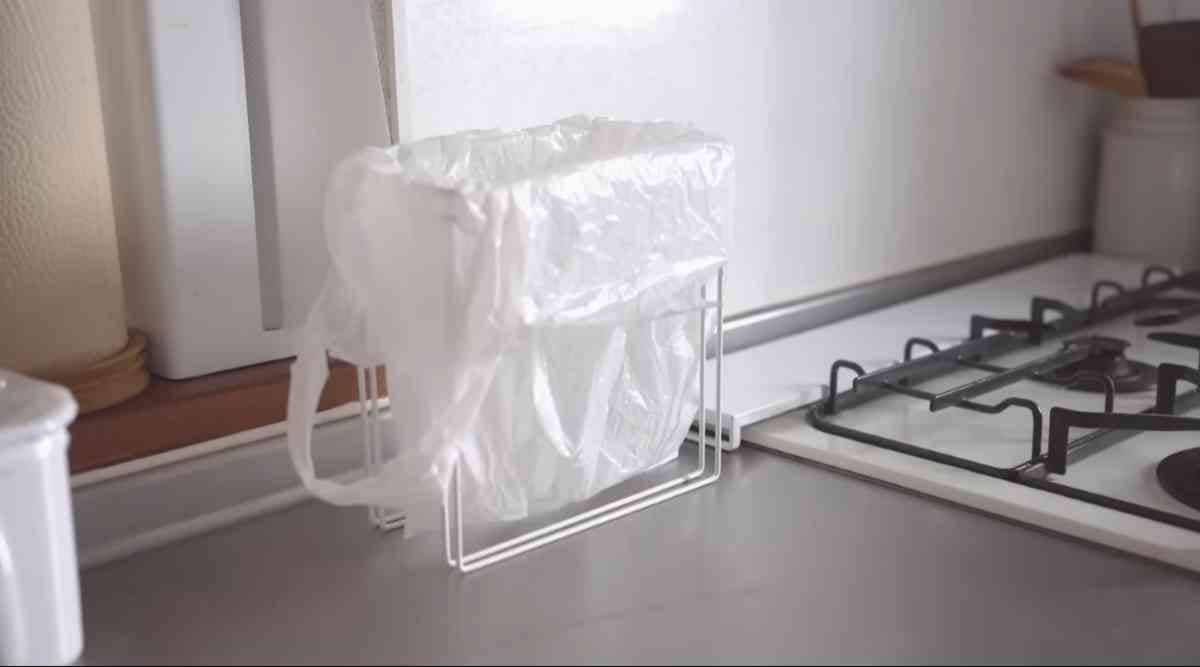 セリアの「ワイヤーふきんかけ」