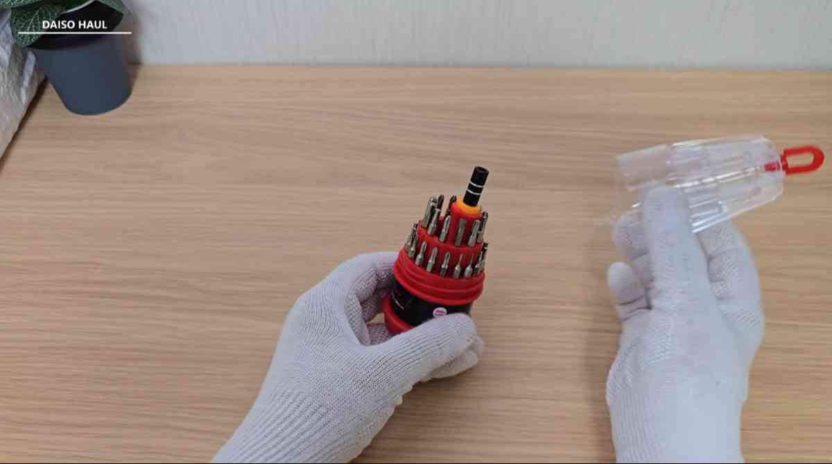 ダイソー┃精密ドライバー