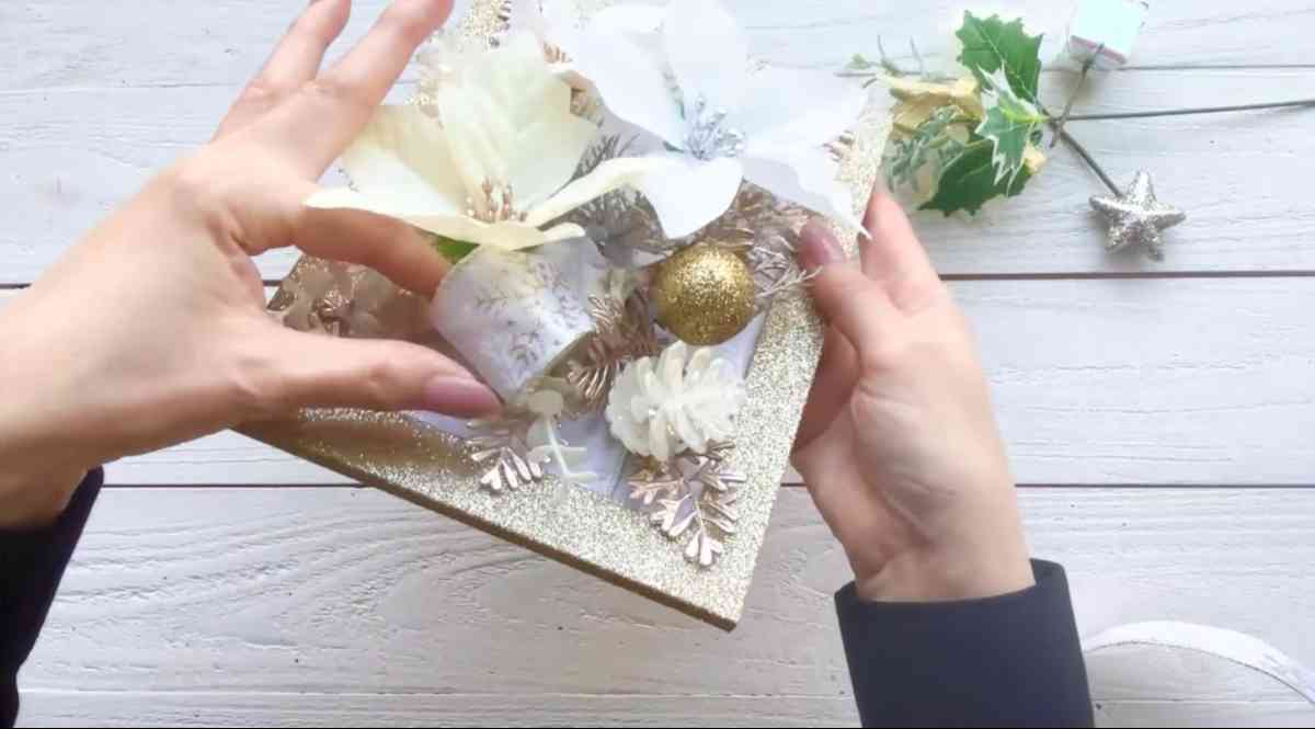 ダイソー┃クリスマスフレームアレンジ