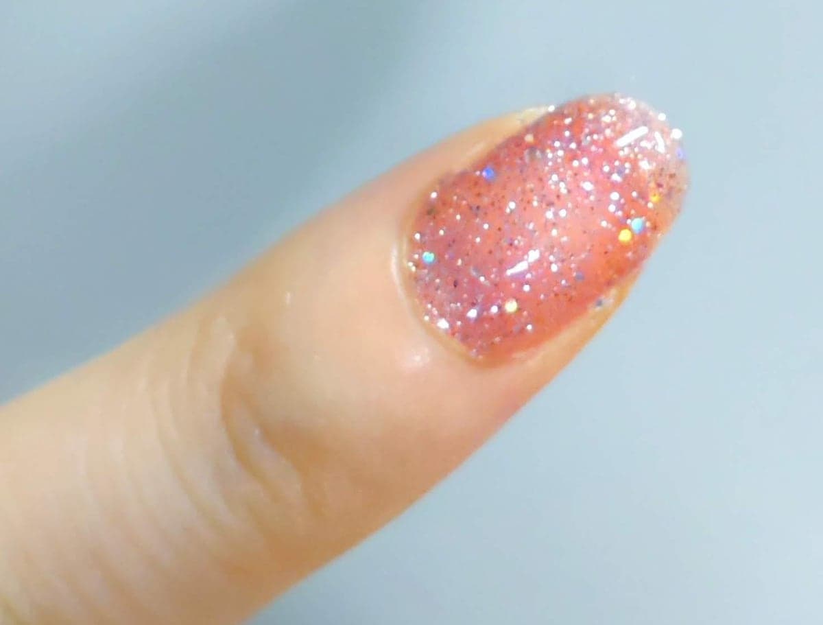 【キャンメイクかわいい】大人の指先を華やかに演出！「カラフルネイルズ」はふっとネイルにもおすすめ◎