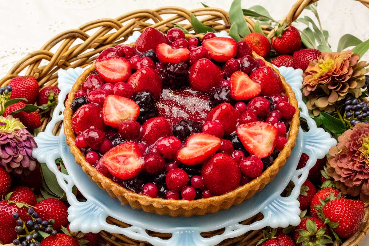 「赤いフルーツのタルト～リース仕立て～」