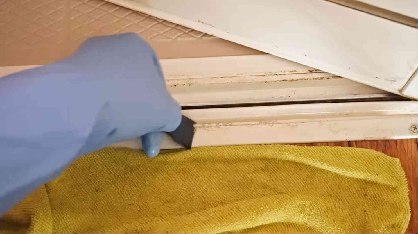 お風呂のドア掃除