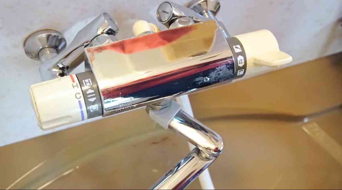 歯磨き粉でお風呂の蛇口掃除