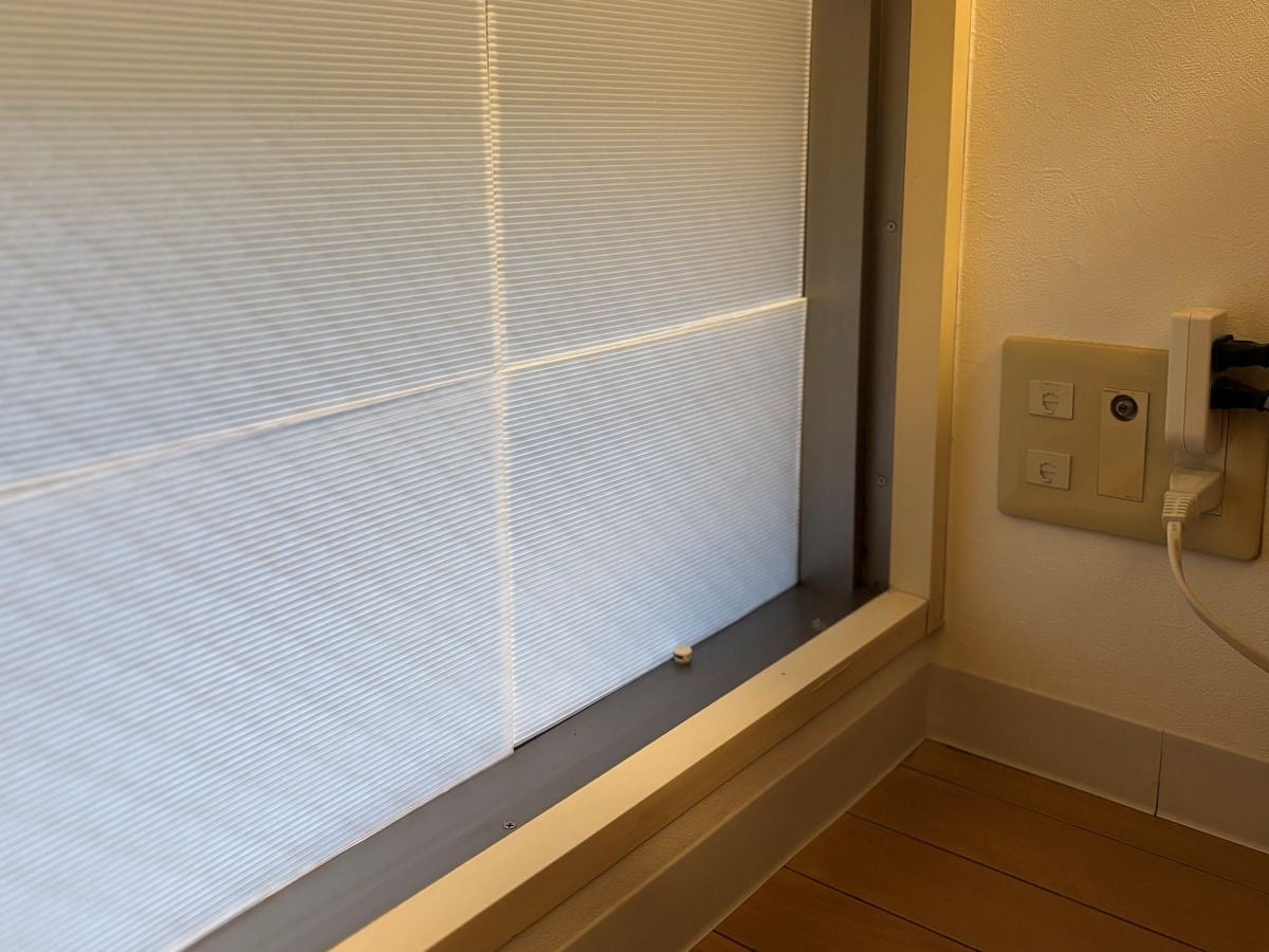 ダイソー「プラダンボール2枚」