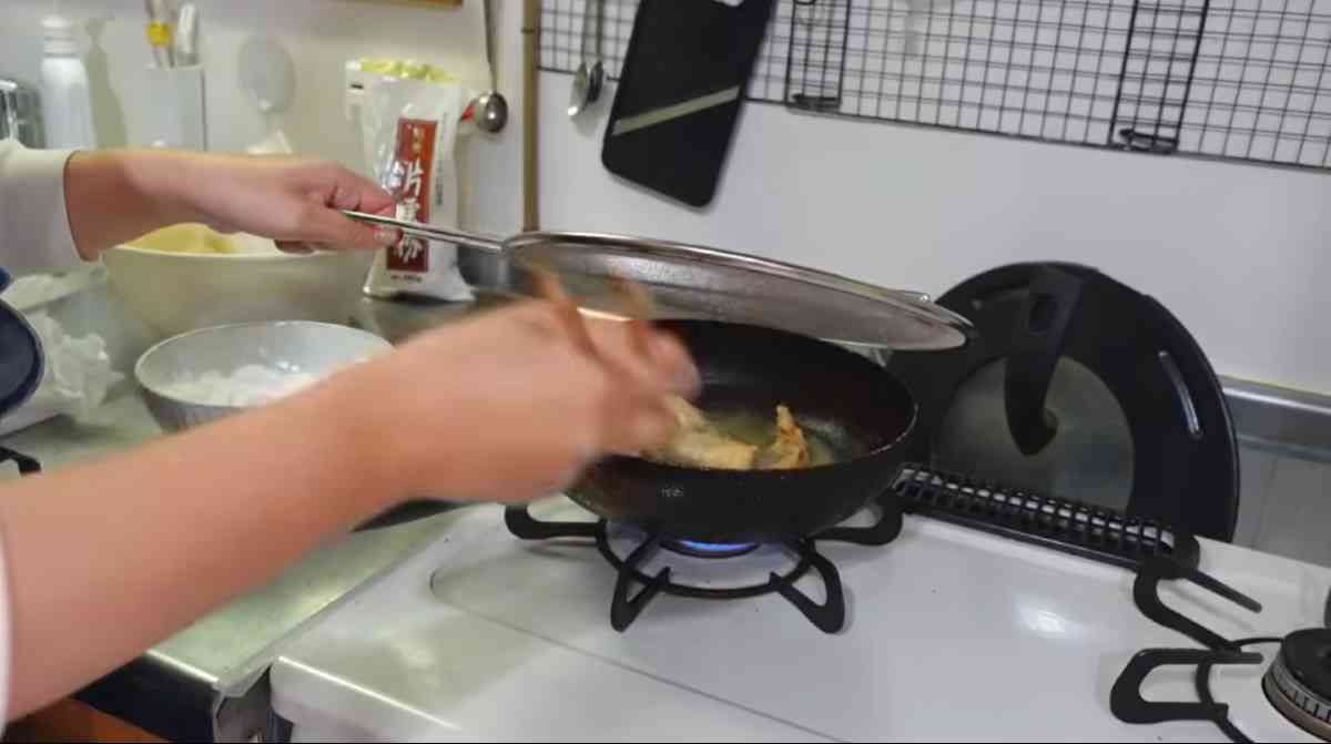 ダイソー┃油はね防止ネット