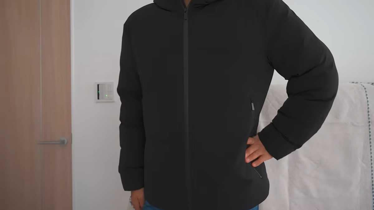 ワークマン「ギガパフフュージョンダウン(R)フーディー」はブラックもおすすめ