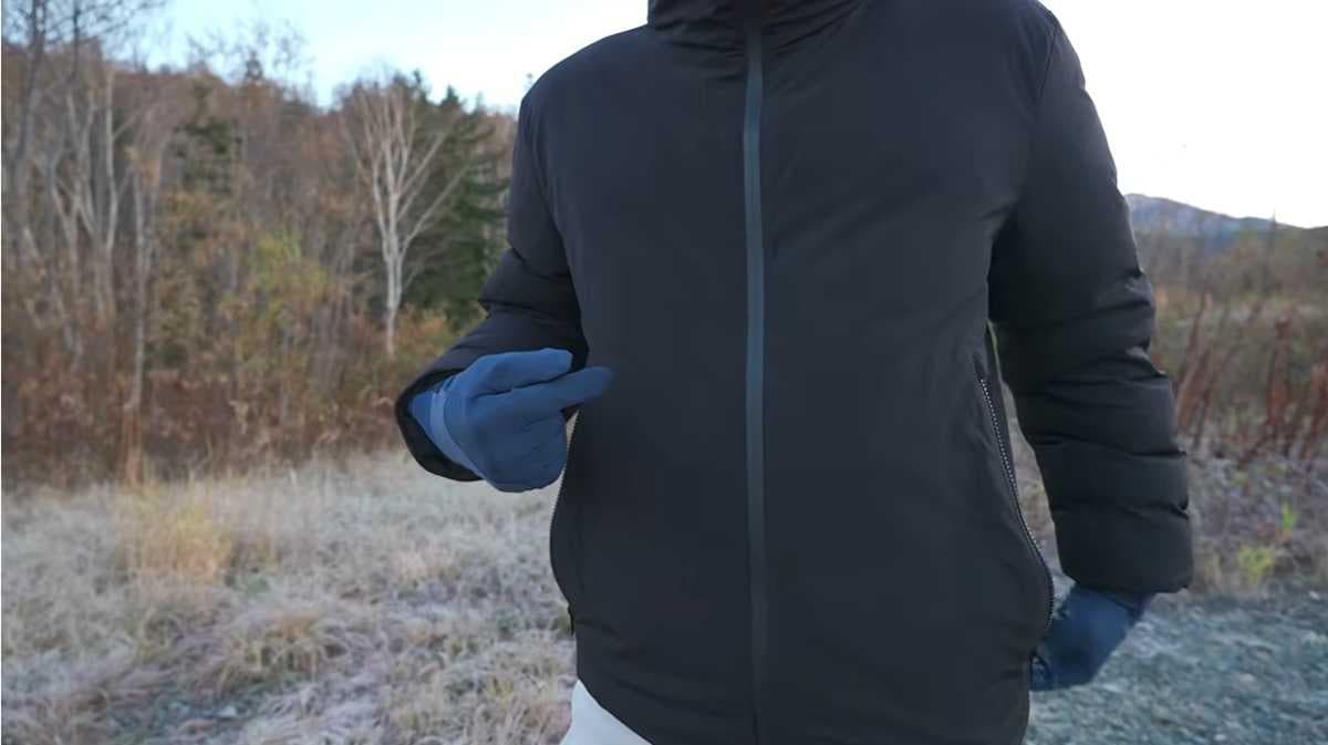 ワークマン「ギガパフフュージョンダウン(R)フーディー」の保温性を氷点下でチェック！