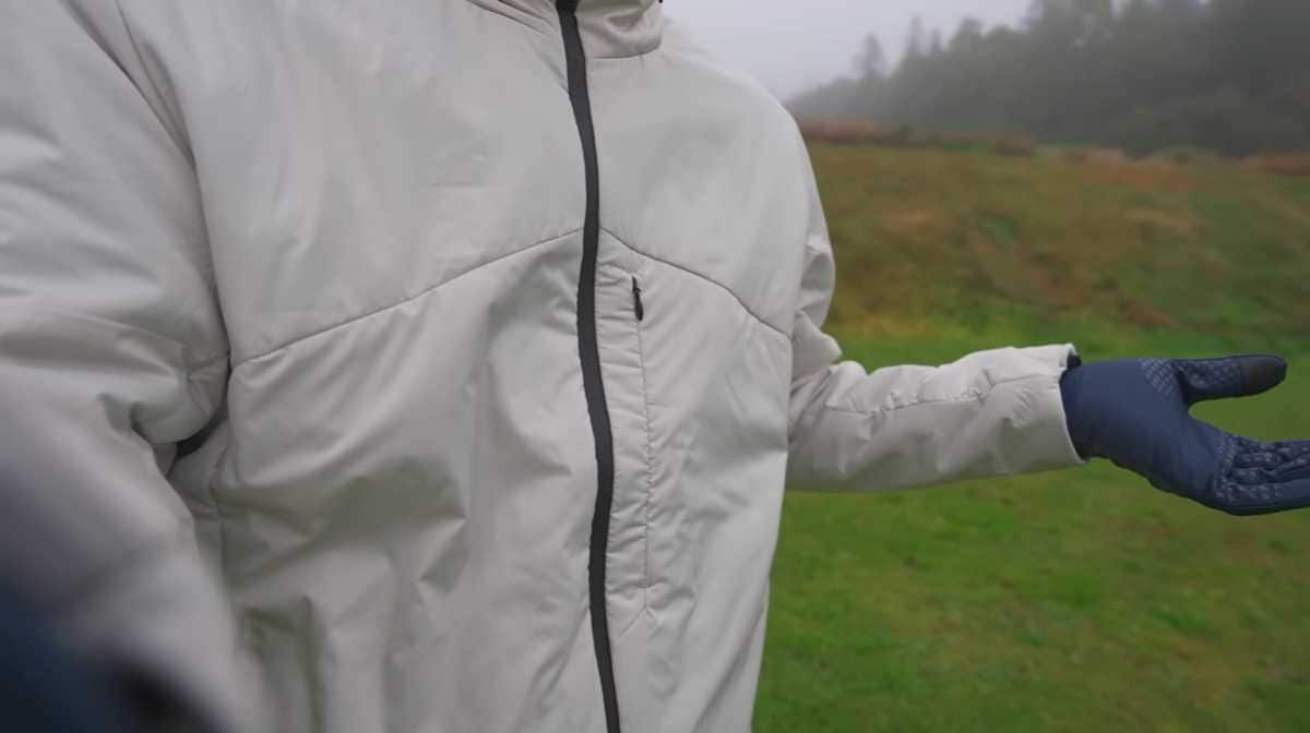 ワークマン「エックスシェルター(R)断熱αウォームジャケット」の注意点は？