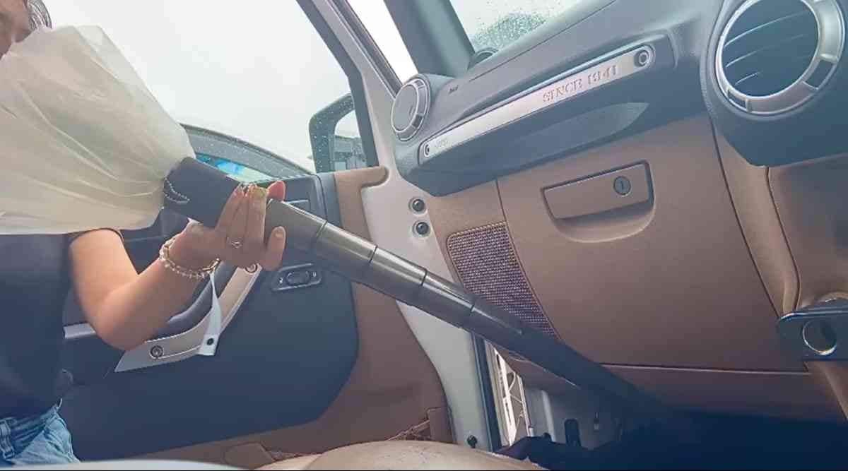 ダイソー┃伸縮傘カバー