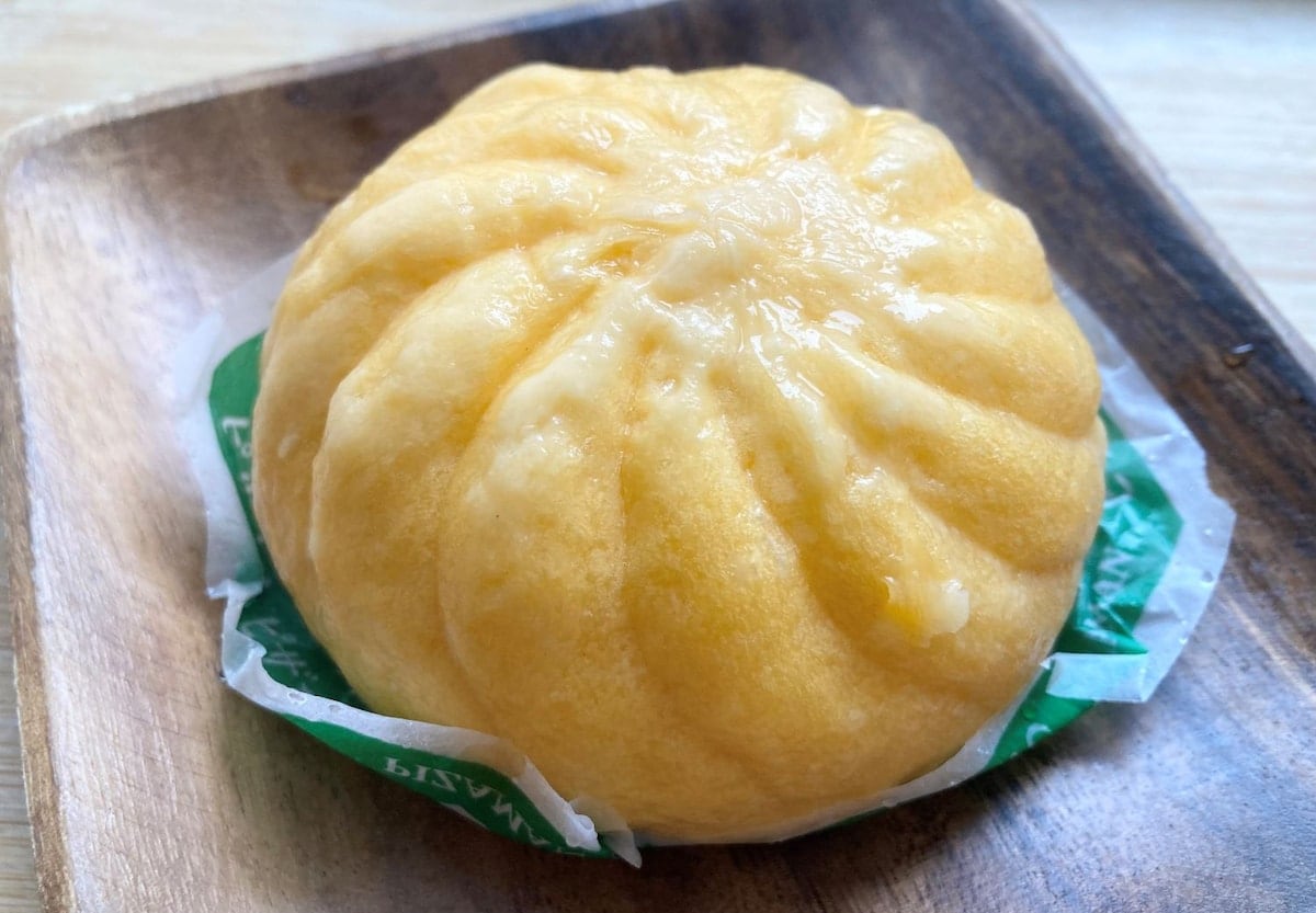 ファミマの「コク旨ピザまん」