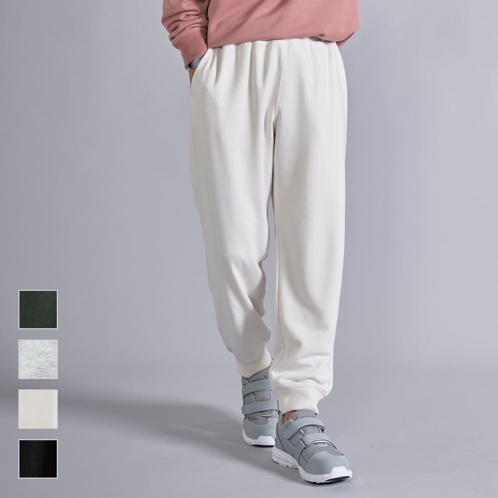 ワークマン「ミドルウエイト裏毛パンツ」